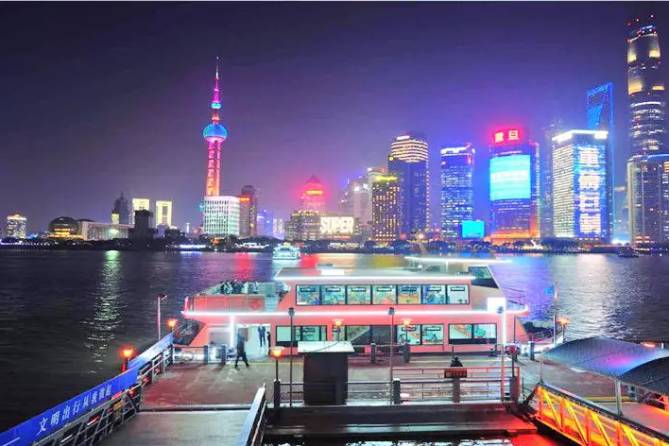 Huangpu-River-Cruise-1-1.jpg